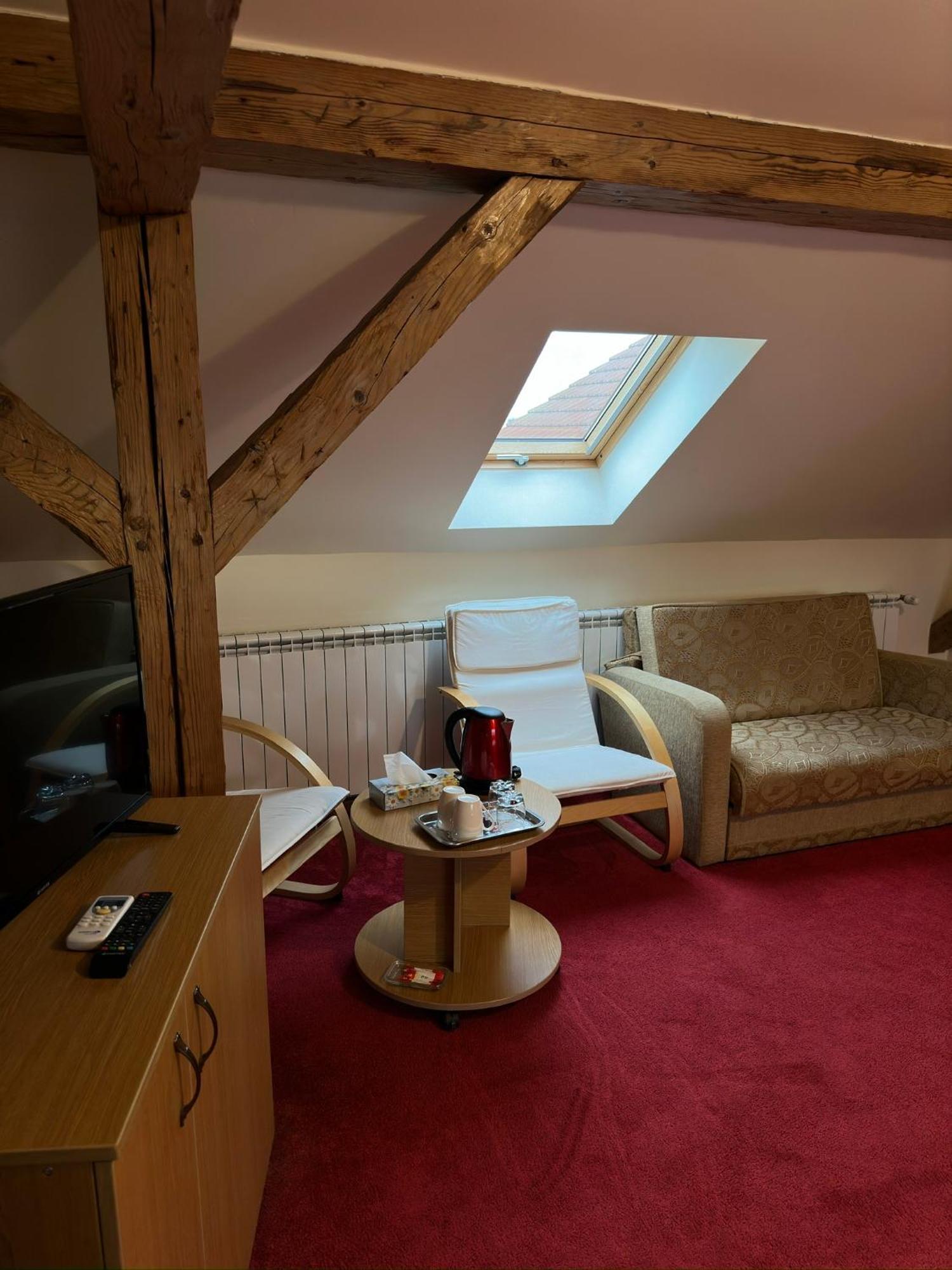 Antique Aparthotel Alba Iulia Buitenkant foto