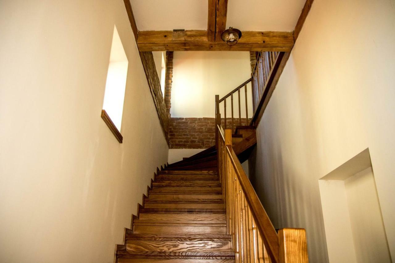 Antique Aparthotel Alba Iulia Buitenkant foto