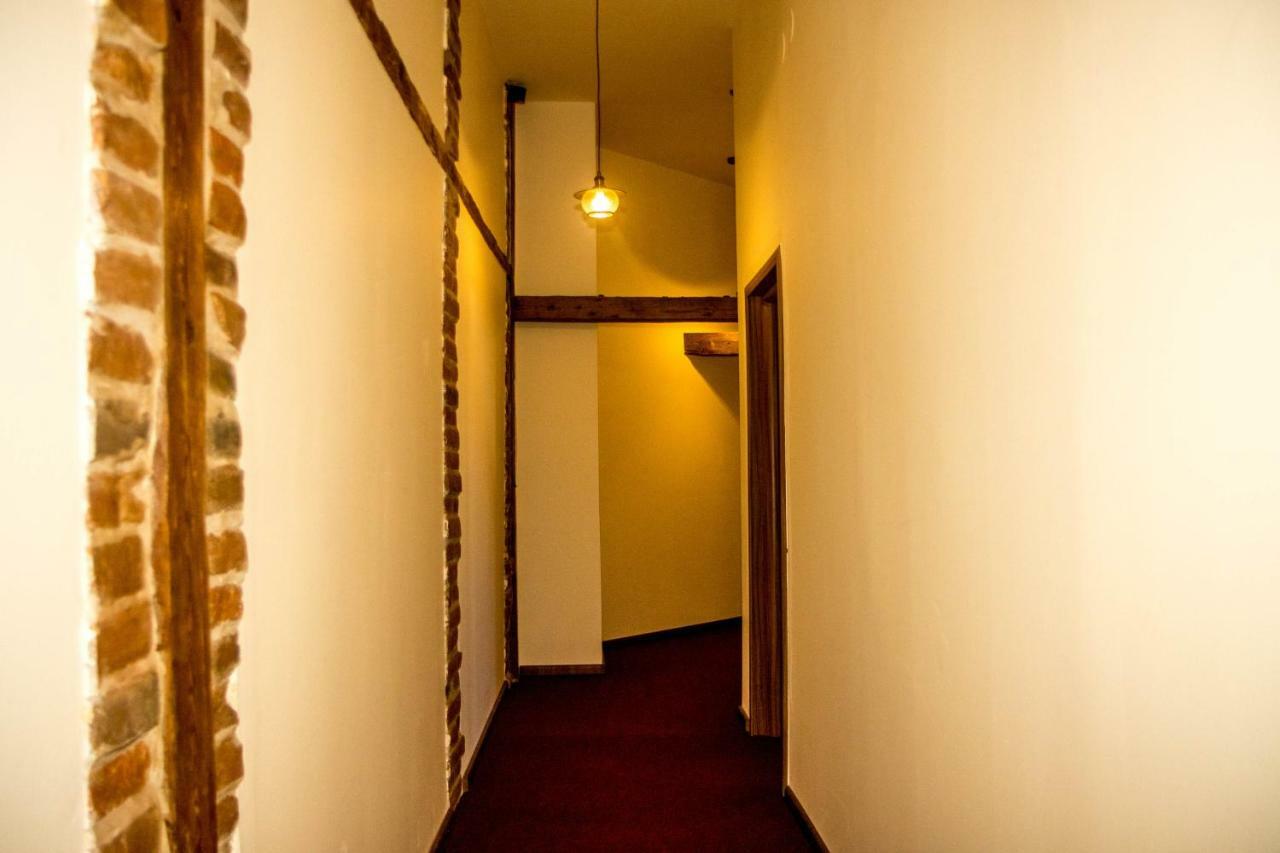 Antique Aparthotel Alba Iulia Buitenkant foto